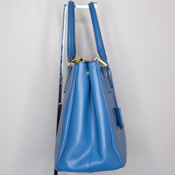 Prada Medium Saffiano Double Zip Galleria - Picture 3 of 8